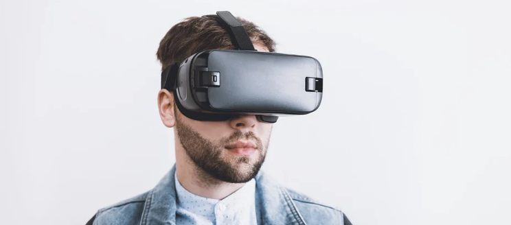 Facts of Playing Games to Reduce Stress After Work