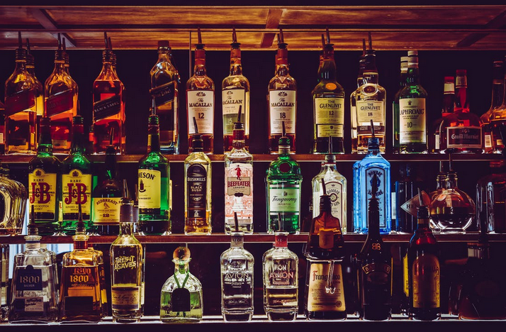 Four Types of Whiskey You Should Definitely Try Once in a Lifetime